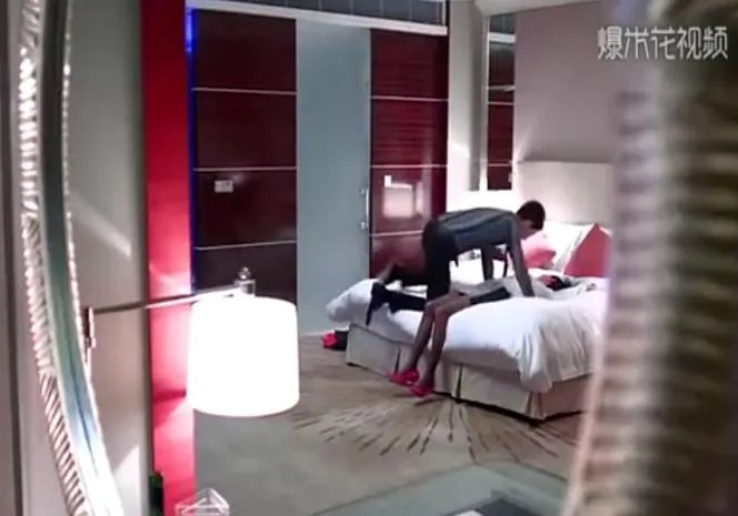 床下男女的那些事：这一桥段是男女们最爱的一段
