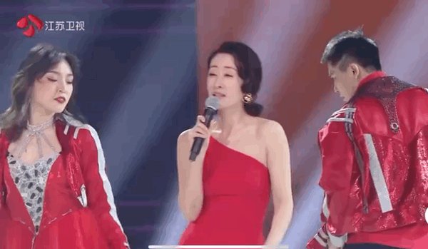 江苏卫视晚会观众都是假人 原来刘敏涛表情失控是因为这个啊!