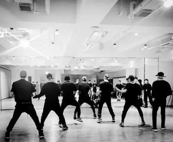 SM将与漫威合作:韩国偶像团体变身复仇者联盟?