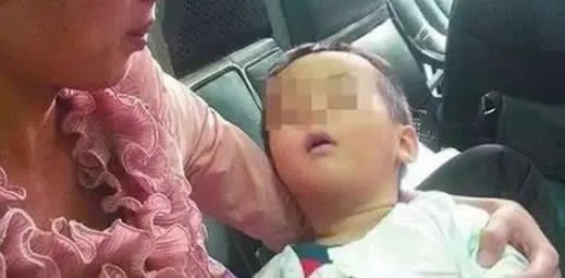 爸爸锻炼儿子酒量是什么情况：儿子多大了具体内容详情