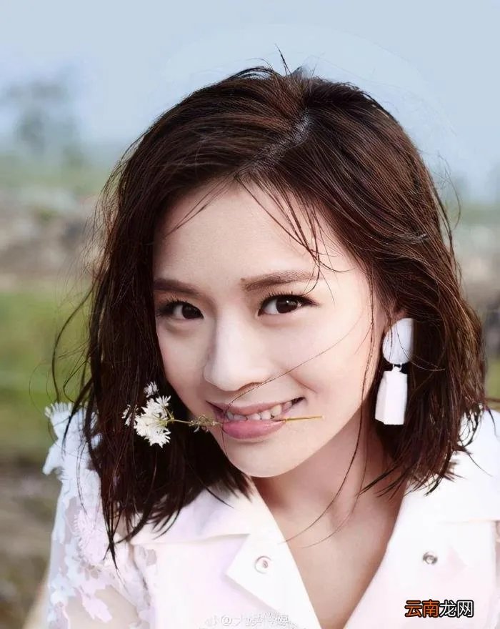 快女黄英晒近照 快女黄英近况