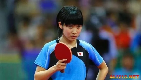 日本00后女乒萝莉网络走红 貌美可爱萌翻网友