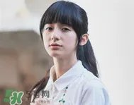 文艺女生适合什么发型_文艺女青年适合什么发型