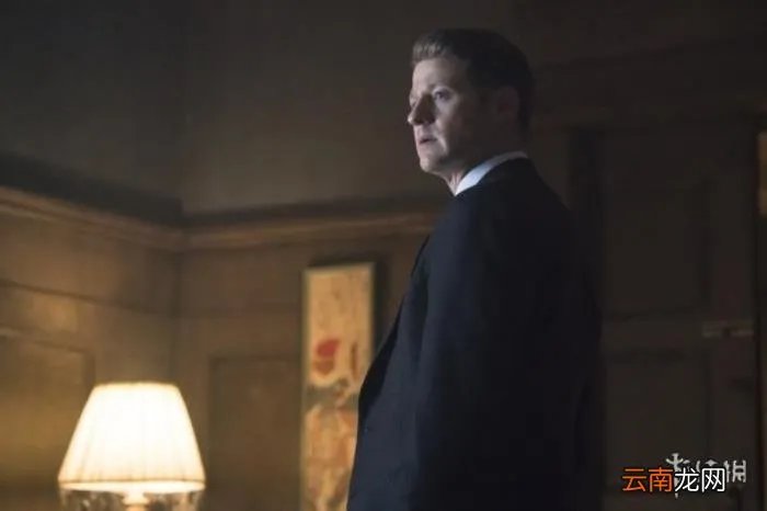 戈登、芭芭拉对峙街头 芭芭拉第五季