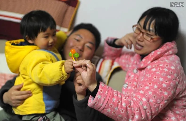 30省份拟增设育儿假 生育三孩可休半年