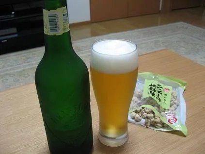 3男子聚餐喝117瓶啤酒,事后还能自行离场,能算“酒仙”吗?