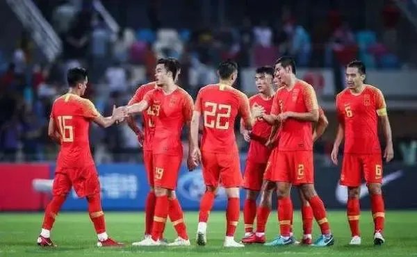 越南主帅说国足体力不行，你认可越南主帅的观点吗？