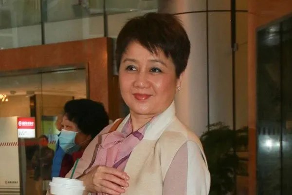 梁安琪个人资料及图片 女强人也是草根逆袭成功典范