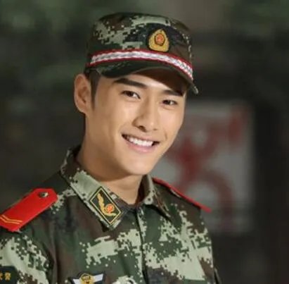 朱梓骁回应出柜是真的吗 郭敬明撒娇陈学冬公开同性恋情？