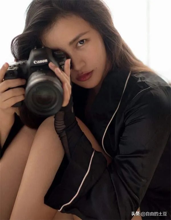 国内有哪些优秀的女摄影师？
