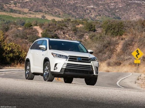 福特翼虎和全新指南者哪个更好？20万级SUV选谁？