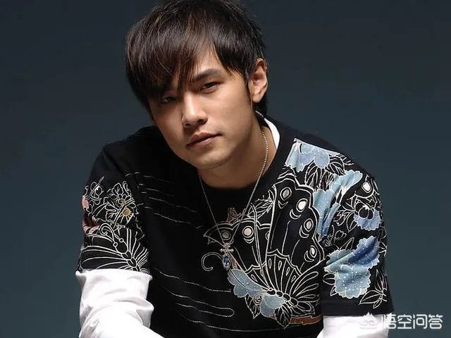 你觉得周杰伦最帅的照片是哪张?