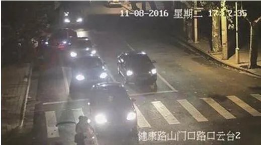 男子撞伤男童逃离 称以为是遇到了碰瓷的