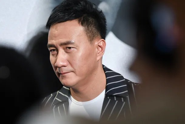 胡军女儿已成年，他的妻子又怀孕了吗？