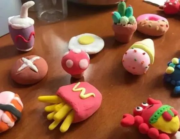 橡皮泥的玩法大全简单