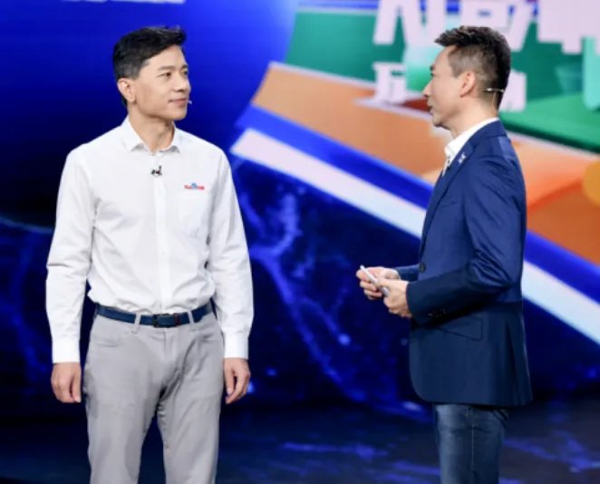 央视体验百度全无人驾驶，你愿意尝试无人驾驶汽车吗？