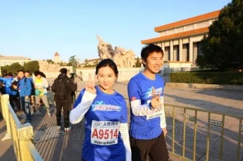 “男人装”女神 小苍MM与英雄联盟的三年