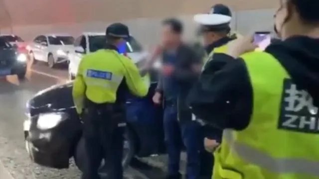 高校领导遇查酒驾逃跑被截结果检测为0，那他为何逃跑？