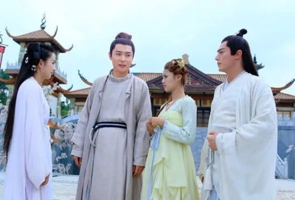 张丹峰吻戏床戏大曝光  东方彧卿赢获人气