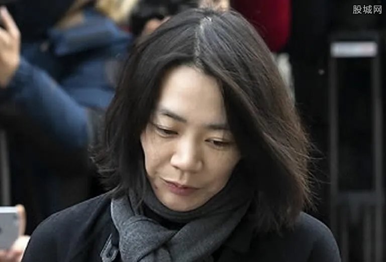 韩航千金姐妹丑闻 陷入两起丑闻损害大韩航空形象
