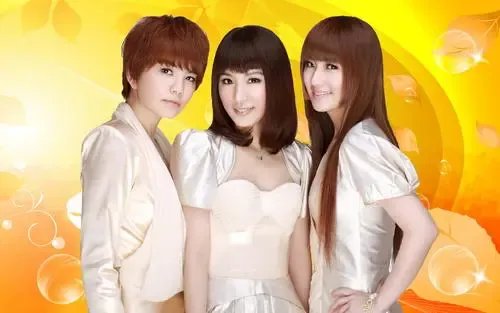 东兴证券回应美女组合海报引热议,此事为个人自费拍摄,该公司会追责吗?