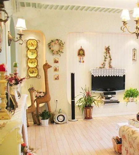 田园风格电视墙，这抹清新范儿很足~