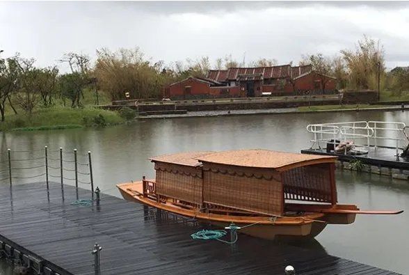 1921年7月嘉兴南湖的红船里说了什么?