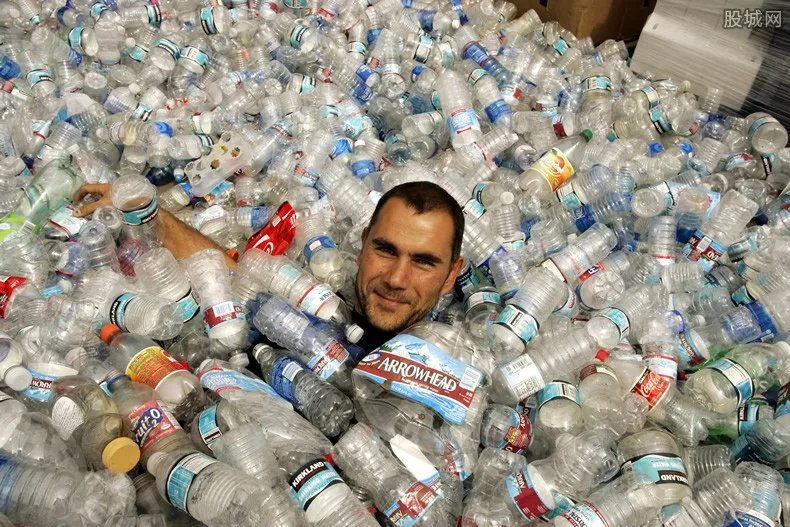 欧盟拟明年1月开征塑料包装税 具体情况是怎样的?