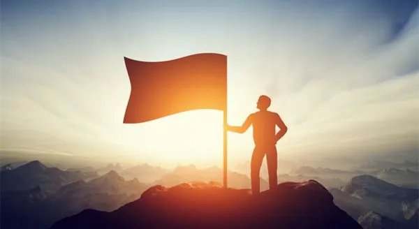 徐州城管科长上班直播带货被停职,公与私的界限究竟在哪里?