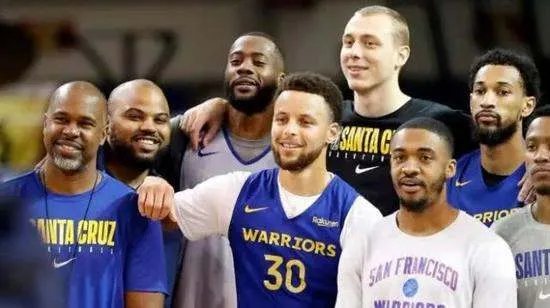 库里被下放到发展联盟了吗？