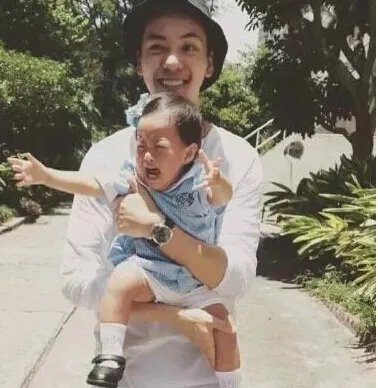 陈伟霆姐姐是谁呢？陈伟霆姐姐真容曝光！