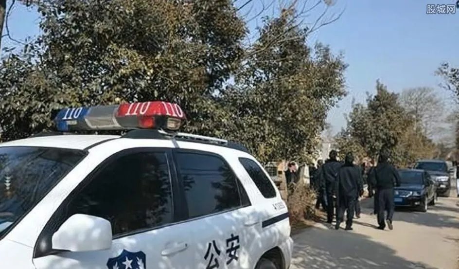 唐山一小树林两人被害刑警介入 死者身份曝光令人感到可怕