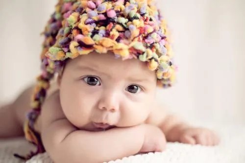 我国二孩出生数超一孩 为何年轻人一孩都不想生？