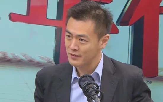 刘鸣炜上《非诚勿扰》,父亲刘銮雄身家百亿,为何24盏灯却灭了22盏?