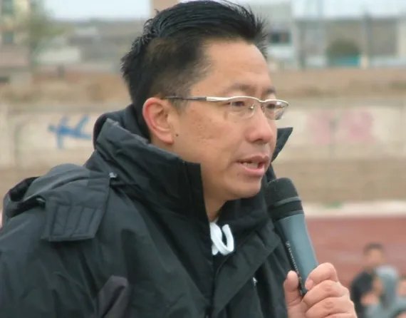 李阳弟弟发文回应侄女被“家暴”,哪些信息值得关注?