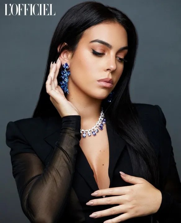 2022世足大嫂团第一人！C罗身边最辣的那道风景线！