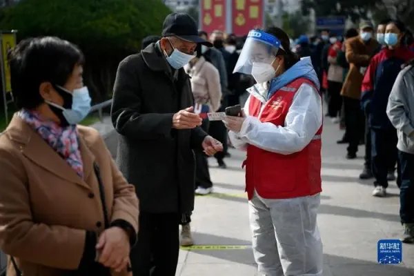 上海一阳性人员擅自外出被处罚！具体被如何处罚的？起到什么警示作用？