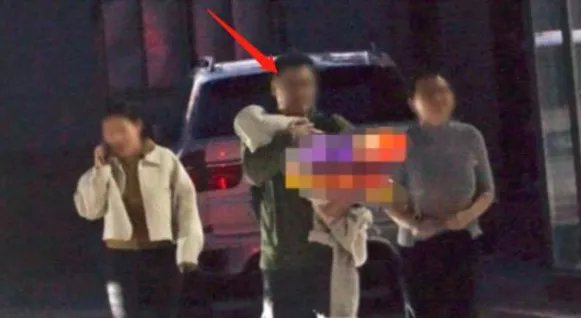 曝王宝强女友生子是真的吗？王宝强冯清结婚了吗 王宝强回应生子传闻