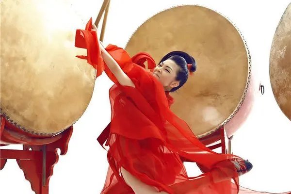 萨瑶瑶精忠梁红玉 欺骗大众写真居然有人买卖