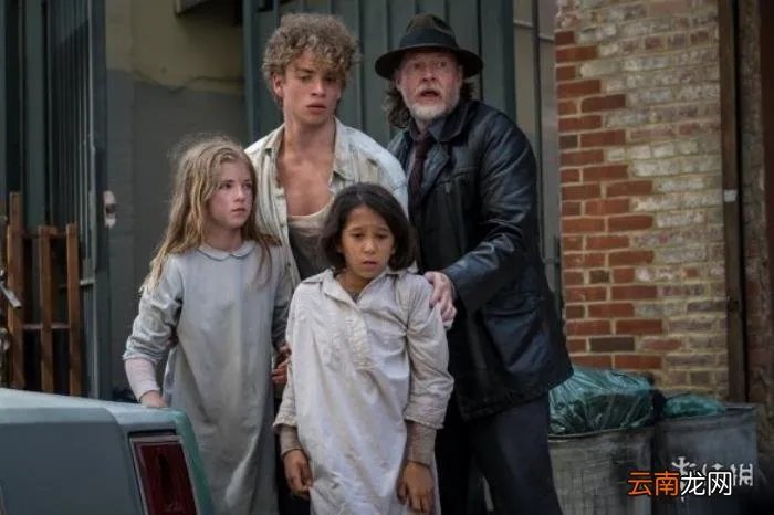 戈登、芭芭拉对峙街头 芭芭拉第五季