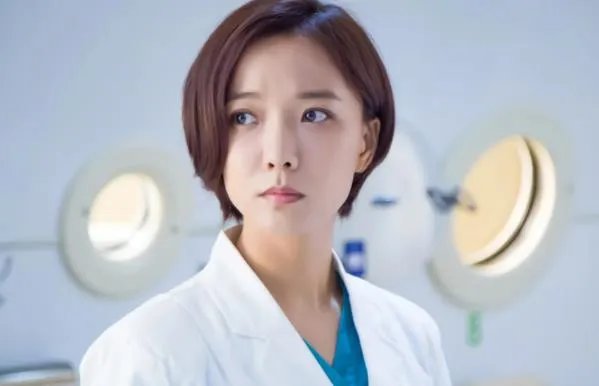 王珞丹男朋友是谁,王珞丹年龄多大