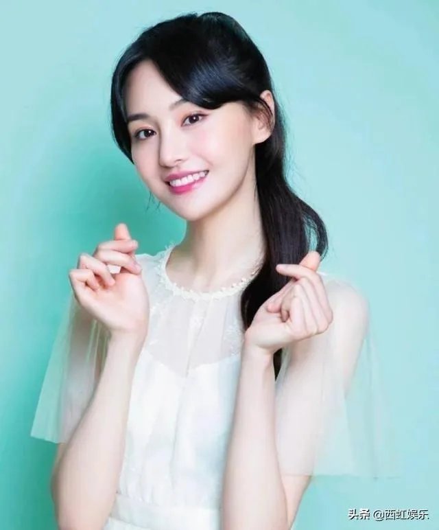 凭借偶像剧走红的郑爽说自己不想演偶像剧，对此你怎么看？