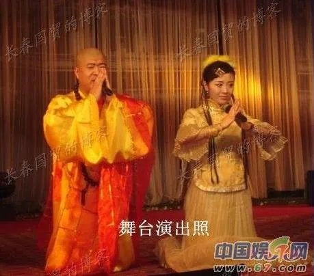 王小利前妻温美玲简介照片：想不到两人的儿子竟是他