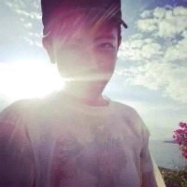 亲们，推荐几个男生头像吧！