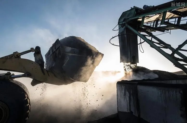 西海煤炭公司引起关注 青海煤矿崩塌事故情况怎么样