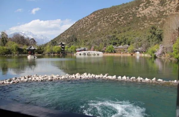 云南承诺旅游购物30天无理由退货，退货流程是怎样的？