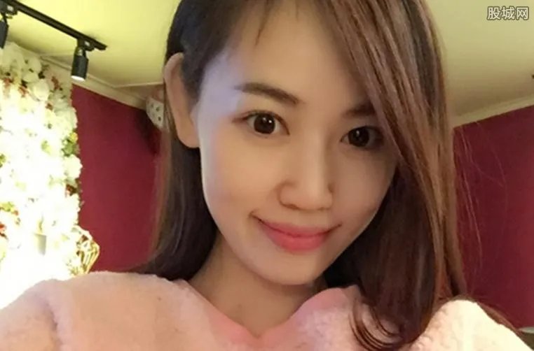 王思聪转马蓉微博被鞭尸 马蓉微博到底说了什么？