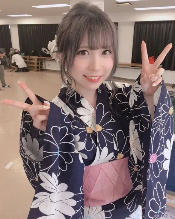 和服下藏着大欧派!正妹纱爱雪白双峰散发浓郁魅力!