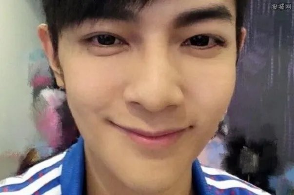 汪东城的老婆是谁 隐婚多年老婆遭曝光