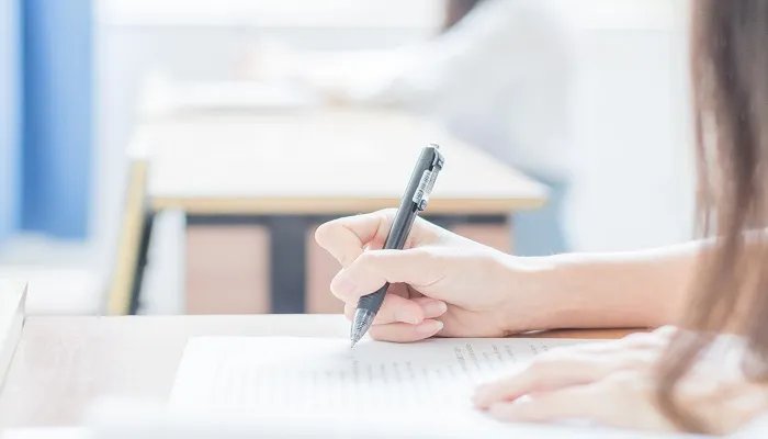 描写人物动作的词语 描写人物动作的词语句子